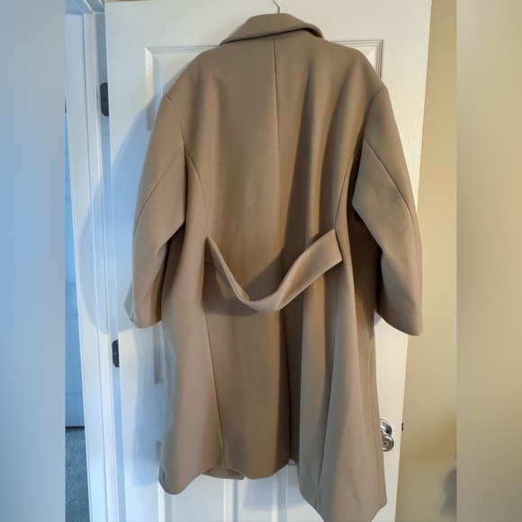 H&M Beige Coat - Picture 2 of 5